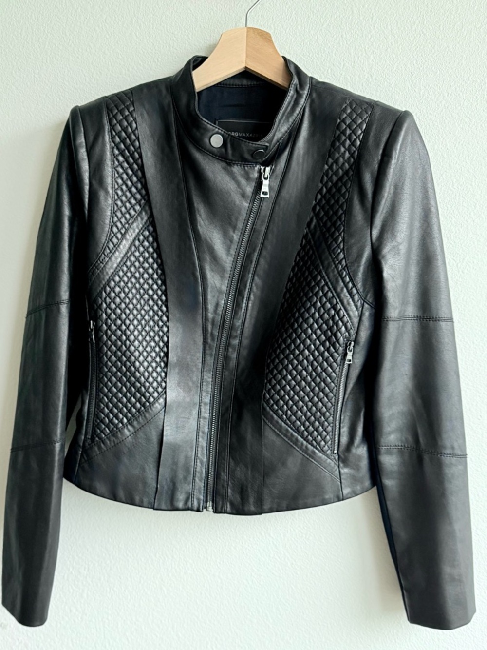 BCBGMaxAzria Black Moto Jacket Cropped Faux Leather Small Mobwife